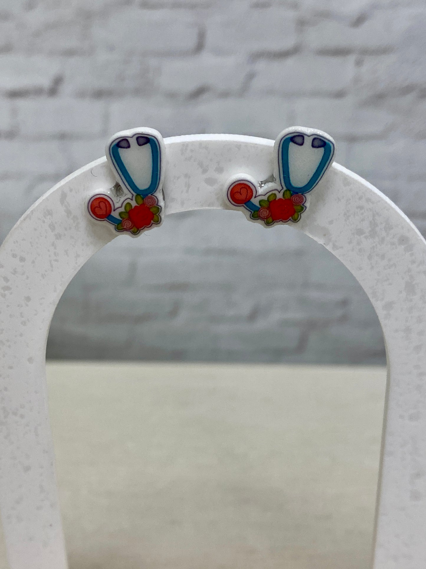 Stethoscope flower stud earrings