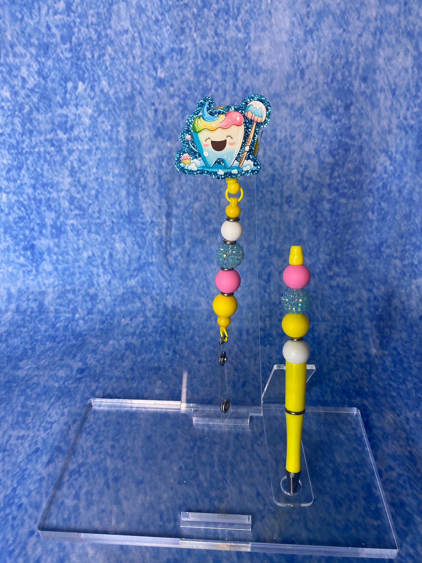 Dental badge reel & pen set