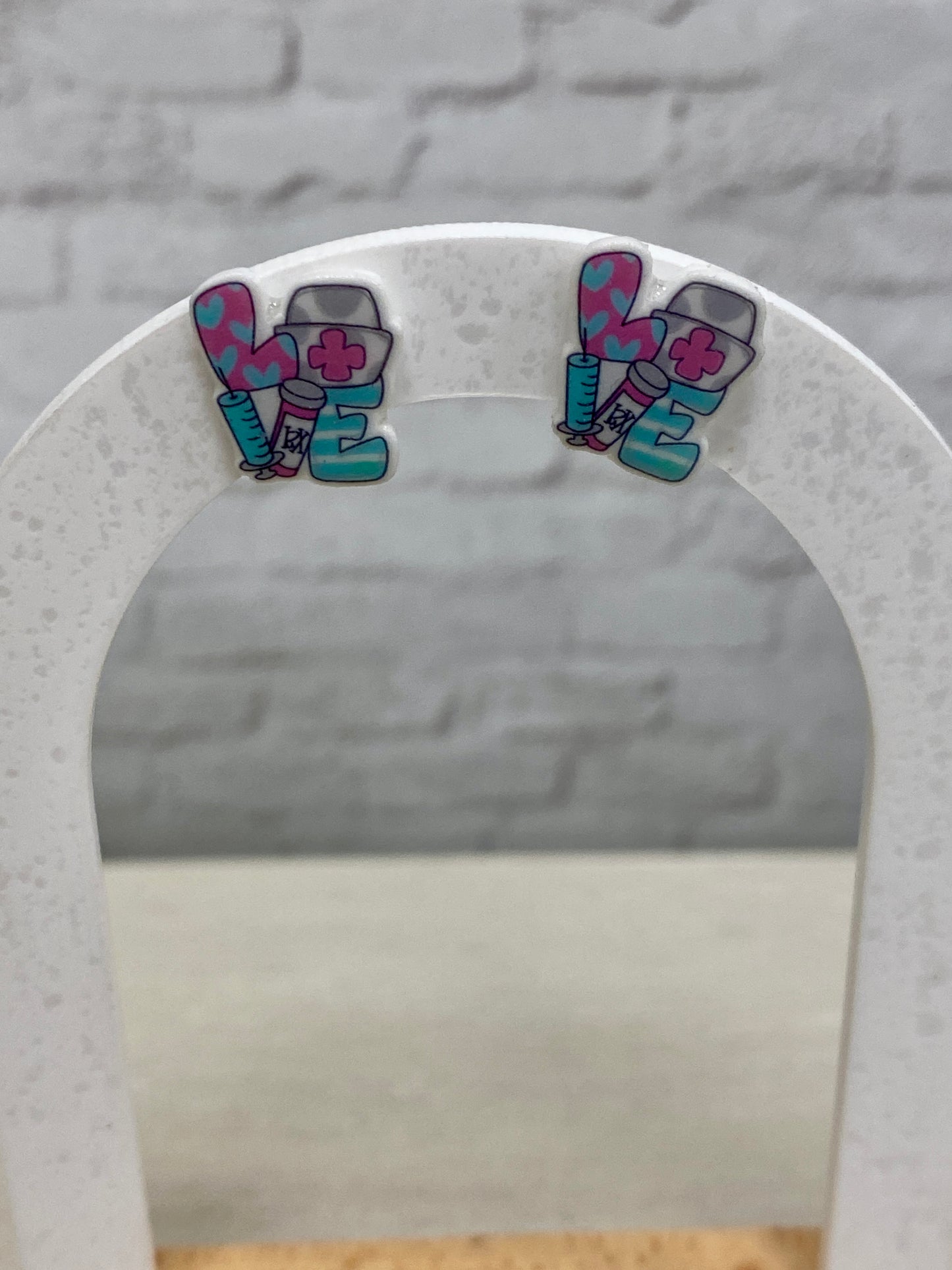 Love hat stud earrings