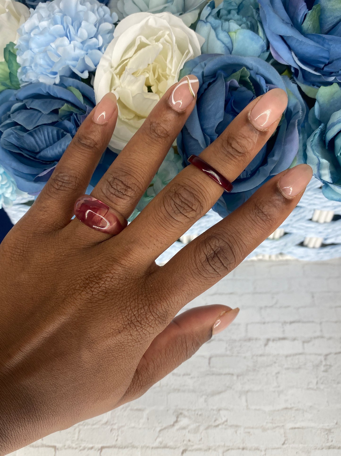 Maroon and clear marble ring set