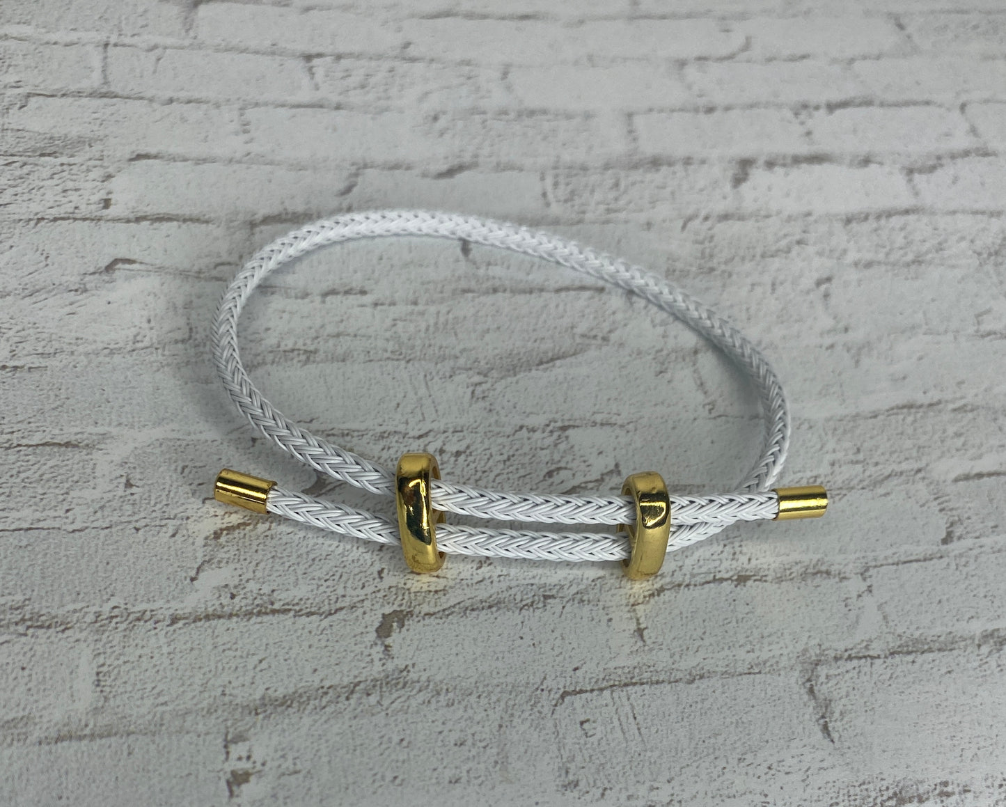 White and gold 18k plated wrap bracelet