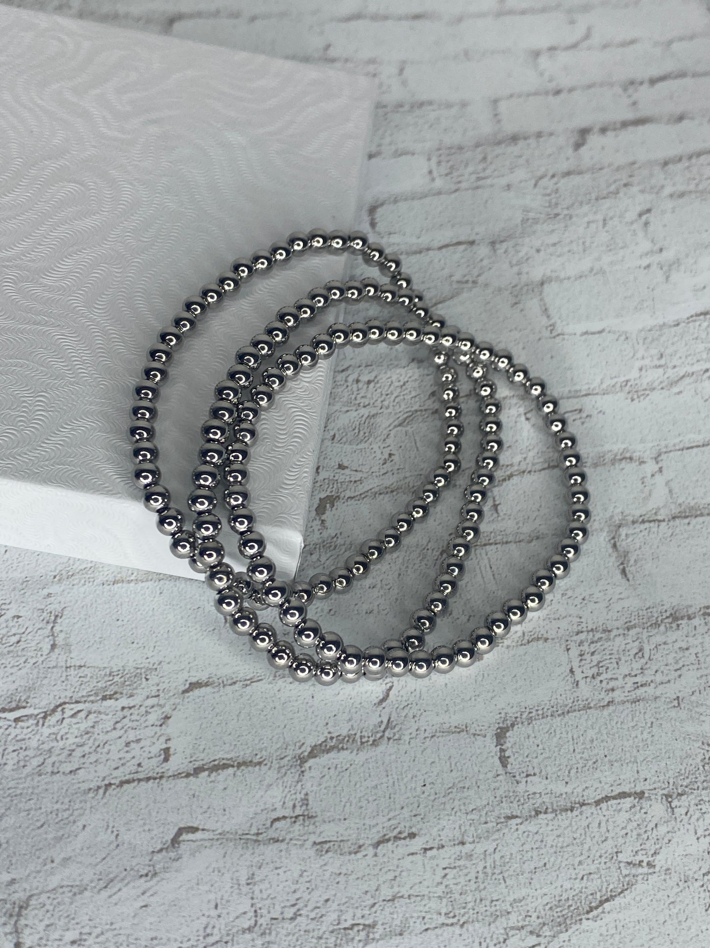 Set of 2 18k silver plated beaded bracelets