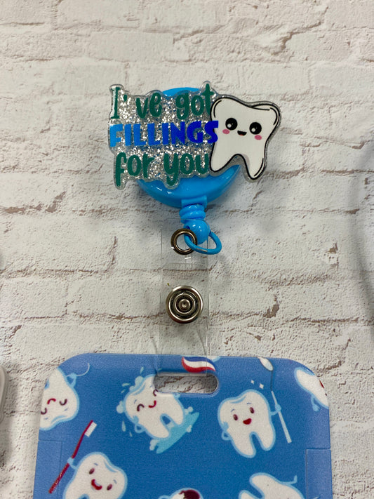 Blue and white badge buddy & pen combo